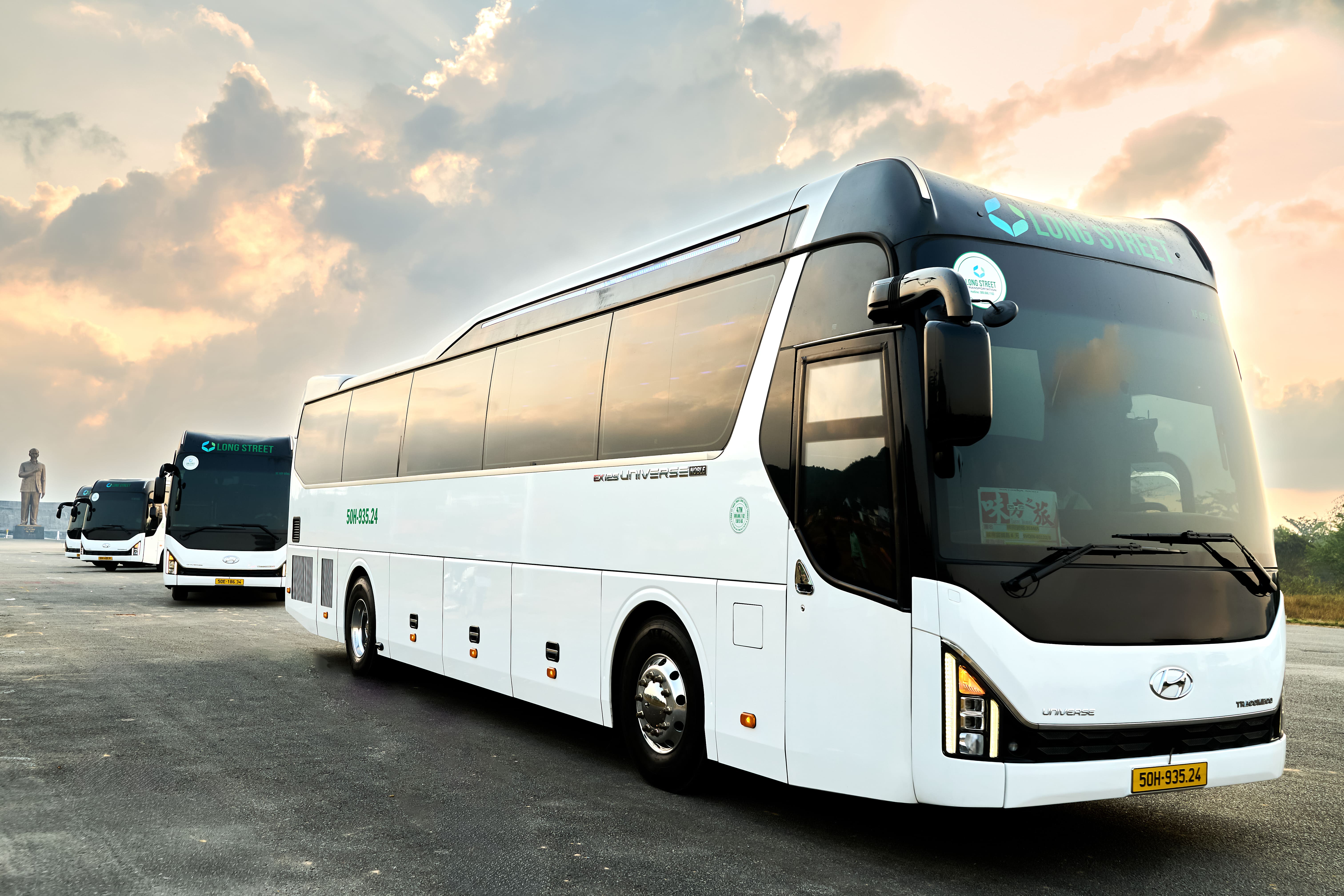 Dịch vụ thuê xe du lịch đi Phú Quốc trọn gói, uy tín cùng Long Street Tourist